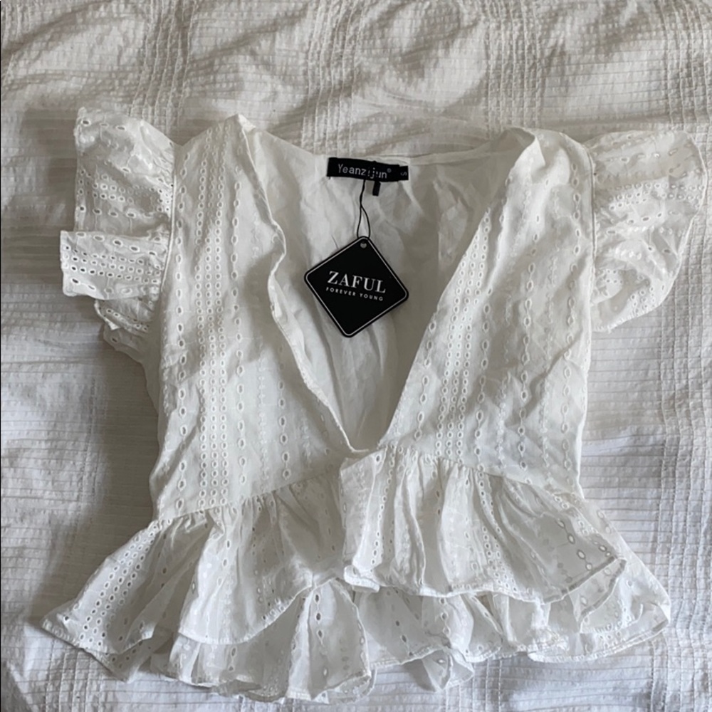 ZAFUL ruffle crop top